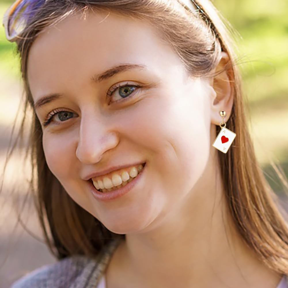 Boucles d'oreilles cartes à jouer plaqué or motif poker – Image 6