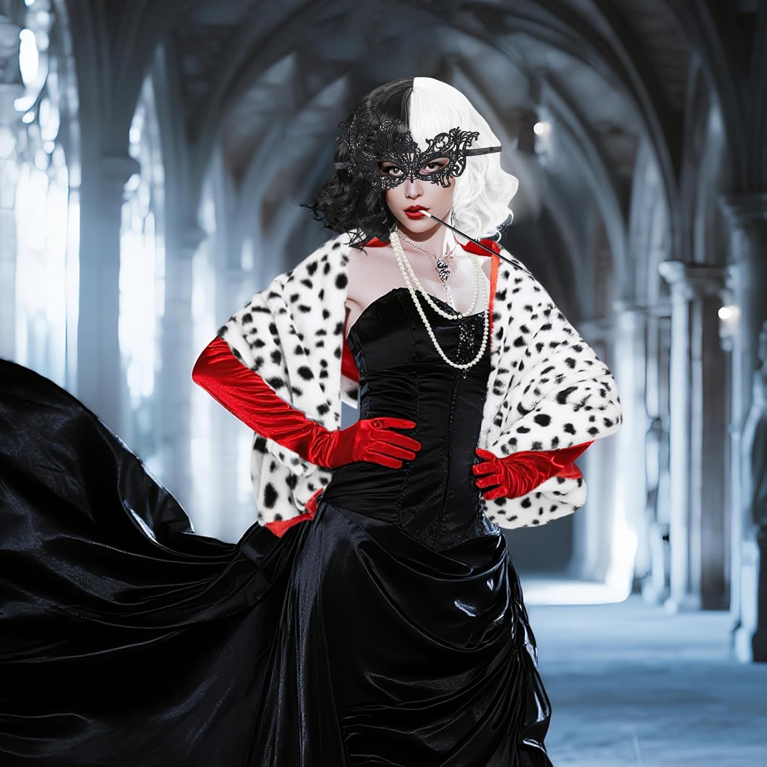 Costume Cruella femme noir et blanc style 1920 avec perruque et masque – Image 4
