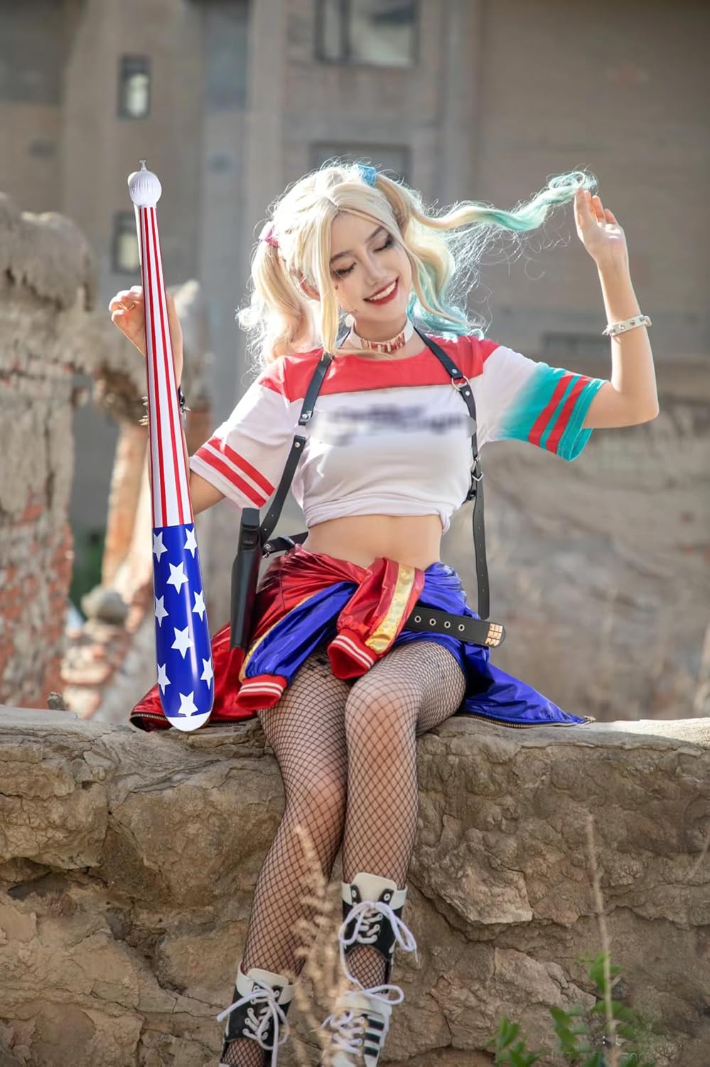 Costume Harley Quinn fille avec veste, t-shirt et short – Image 6