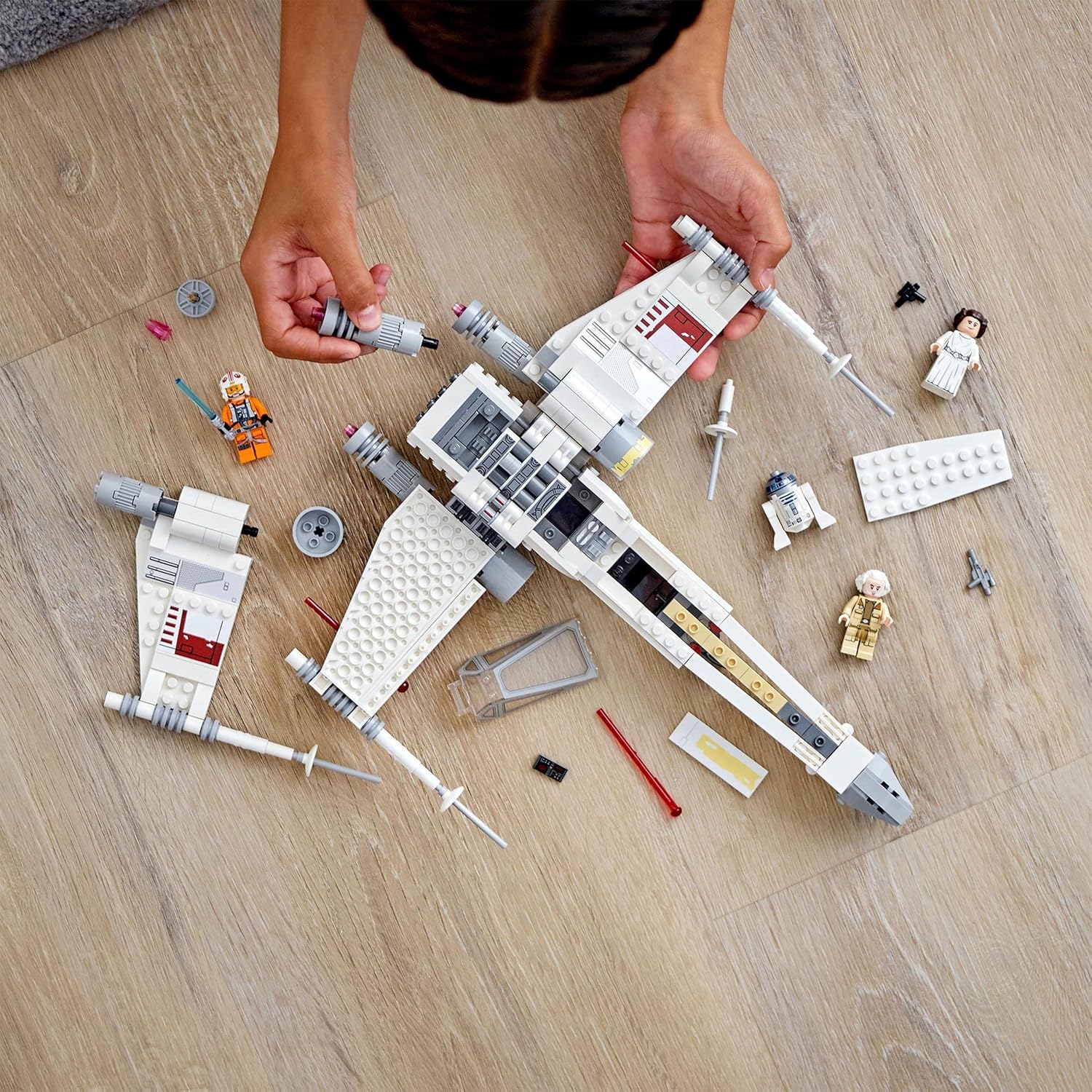 X-Wing Fighter LEGO Star Wars de Luke Skywalker avec Leia et R2-D2 – Image 8